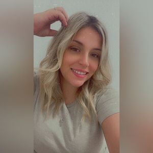 Meet your Posher, Ana rita